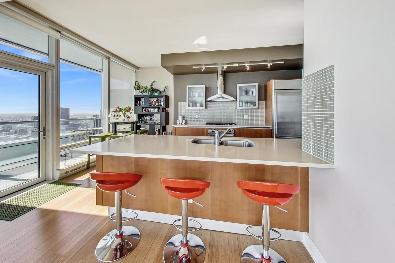 340 E Randolph Street Unit: 4901