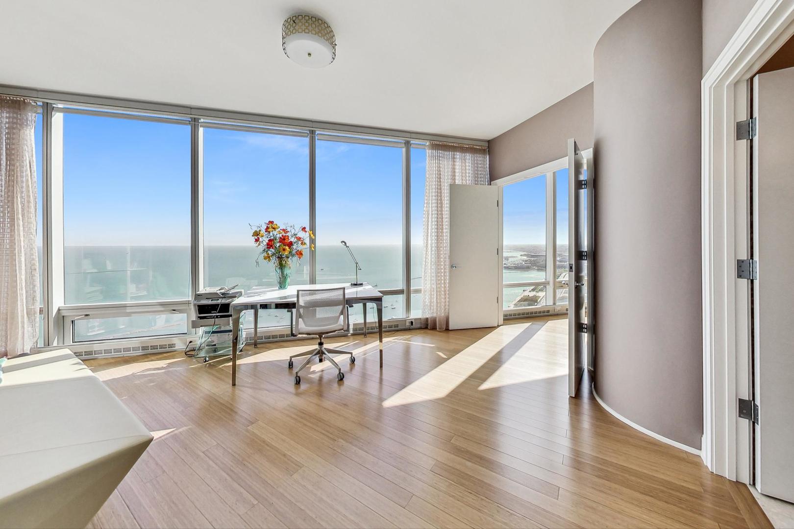 340 E Randolph Street Unit: 4901