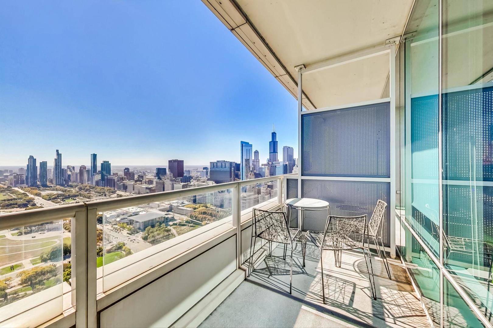340 E Randolph Street Unit: 4901