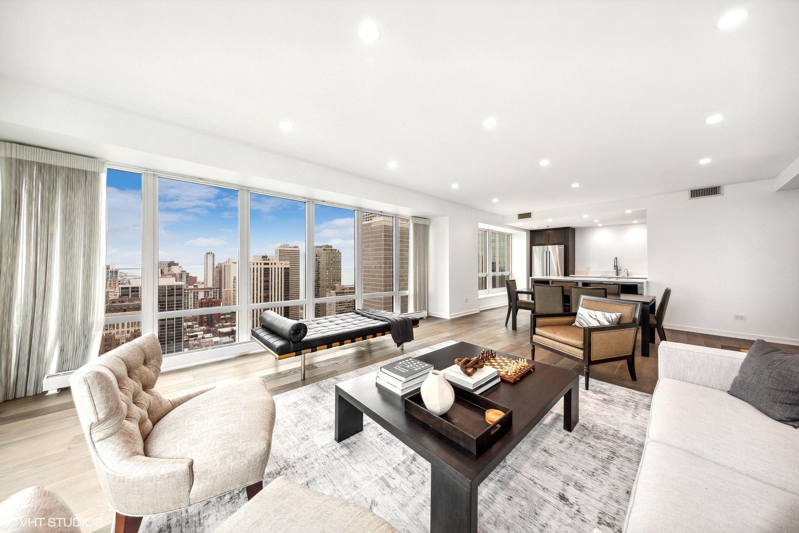 57 E Delaware Place Unit: 2805