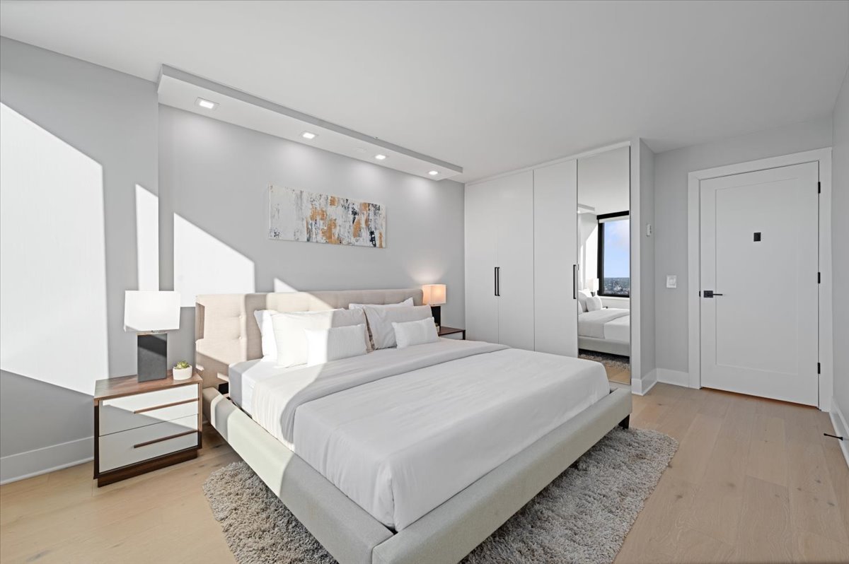 1560 N Sandburg Terrace Unit: 4011J