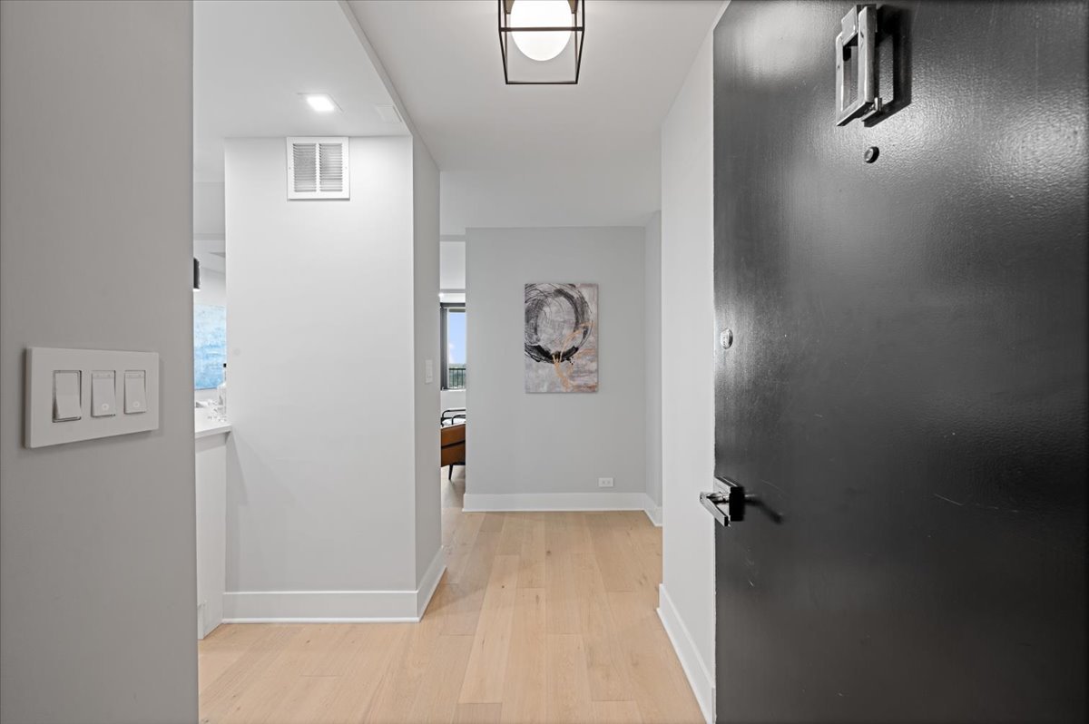 1560 N Sandburg Terrace Unit: 4011J