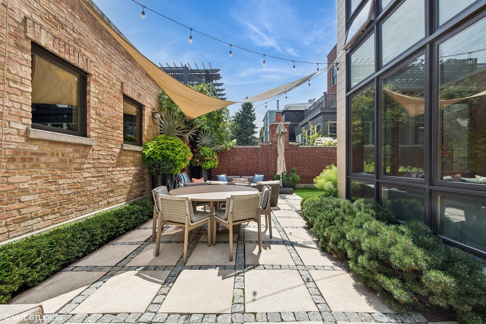 1841 N Orleans Street