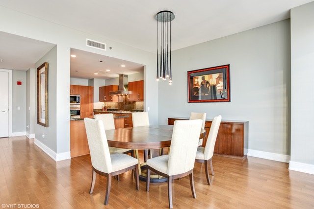 401 N WABASH Avenue Unit: 80B