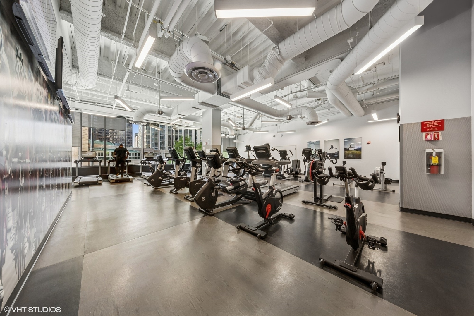 225 N Columbus Drive Unit: 6006