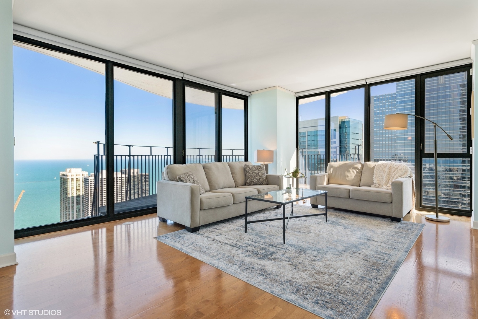 225 N Columbus Drive Unit: 6006