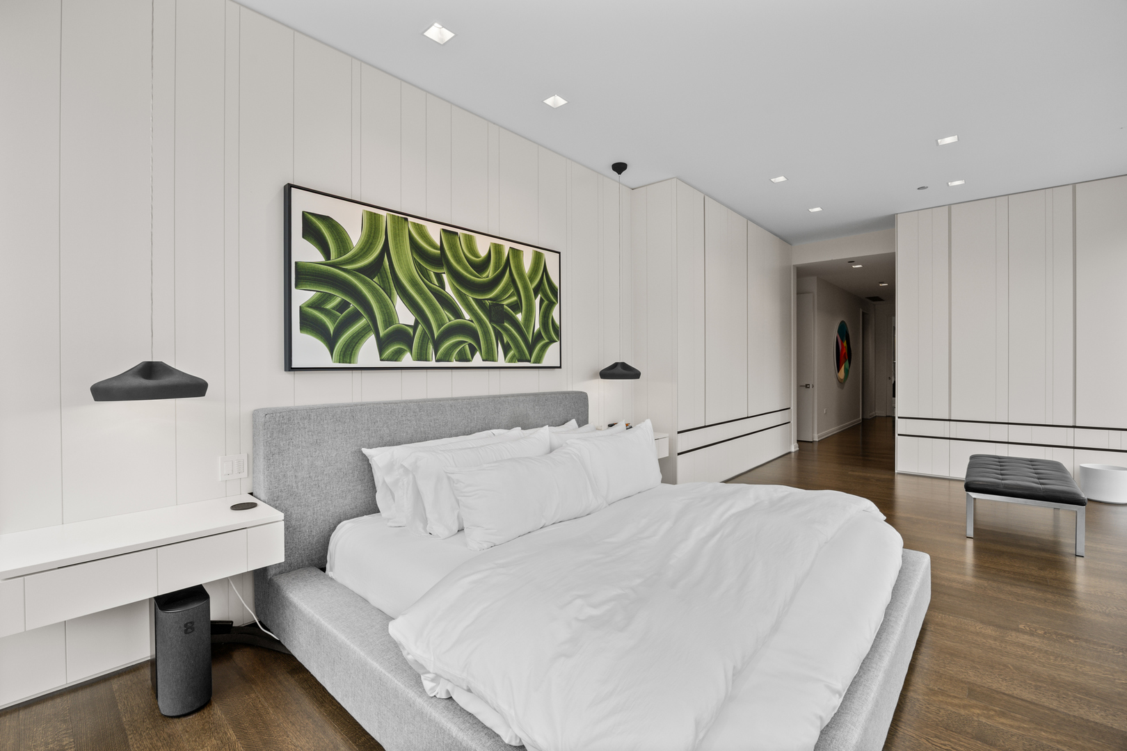 4 E Elm Street Unit: 12S