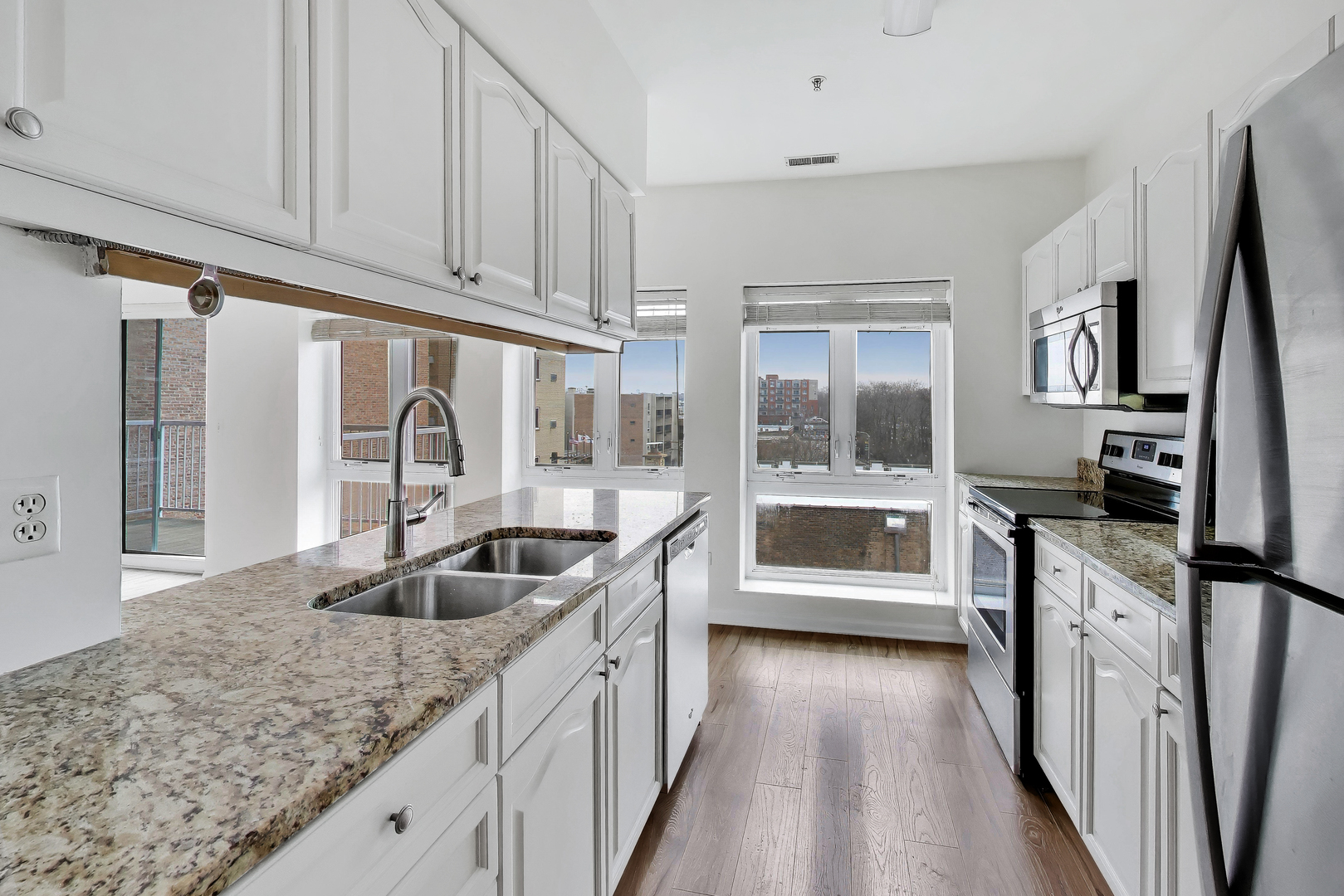 1415 Sherman Avenue Unit: 506