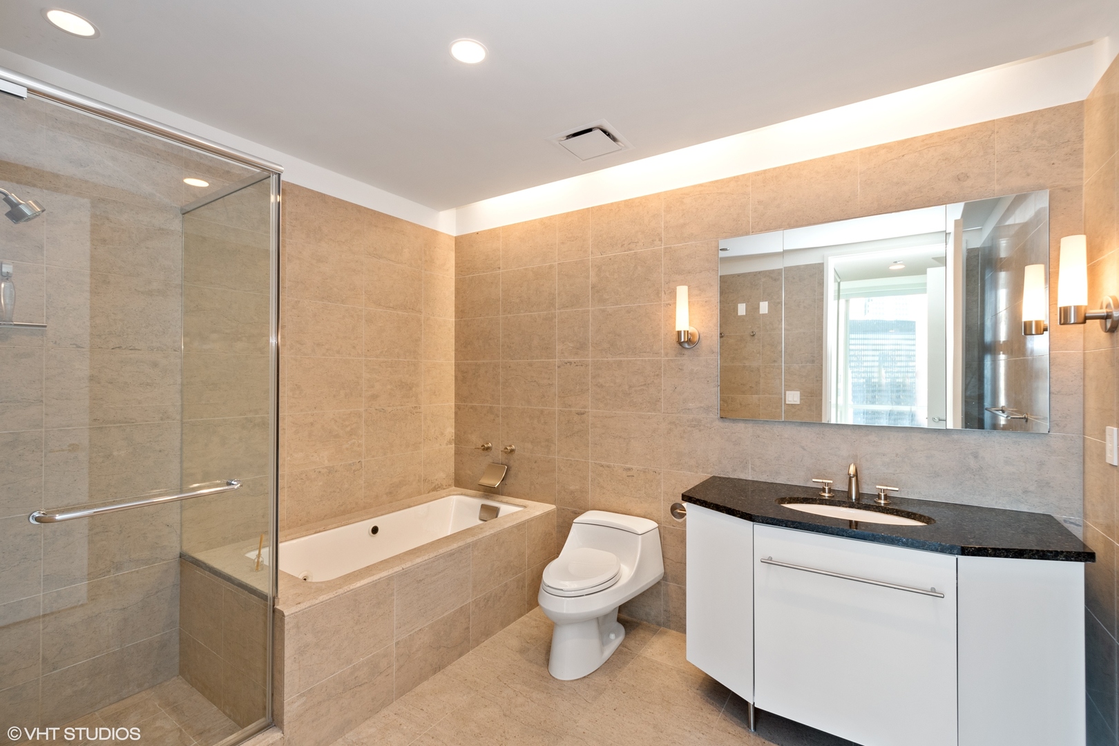 401 N Wabash Avenue Unit: 32I