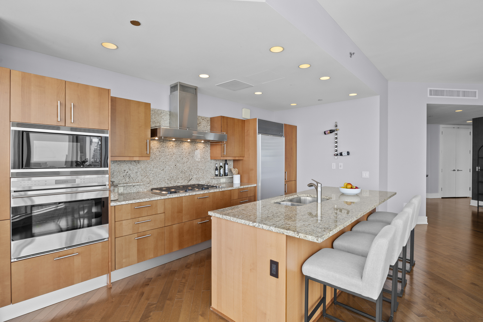 401 N Wabash Avenue Unit: 63D