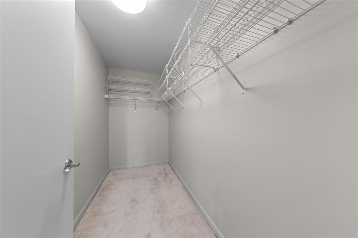 530 N LAKE SHORE Drive Unit: 902