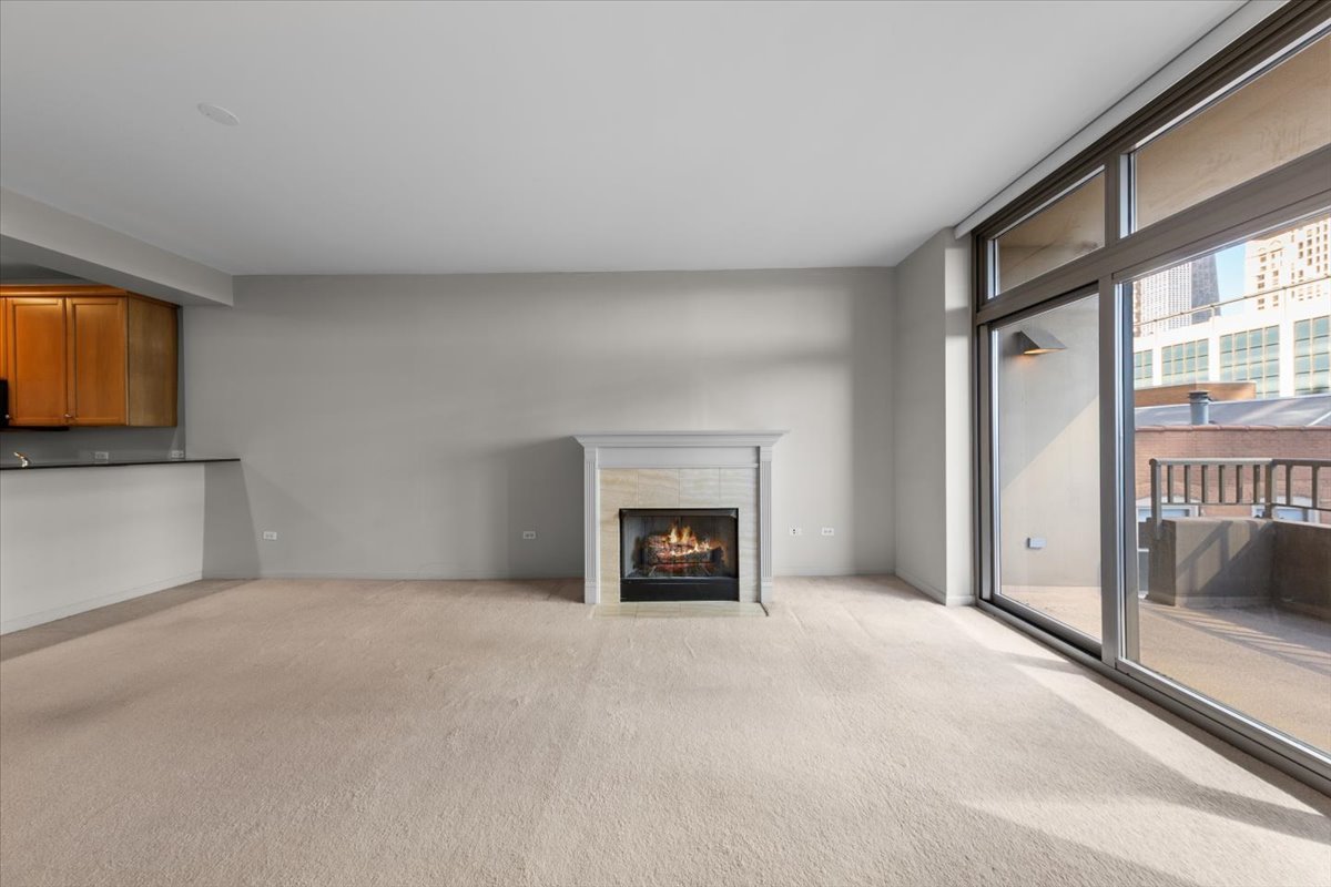 530 N LAKE SHORE Drive Unit: 902