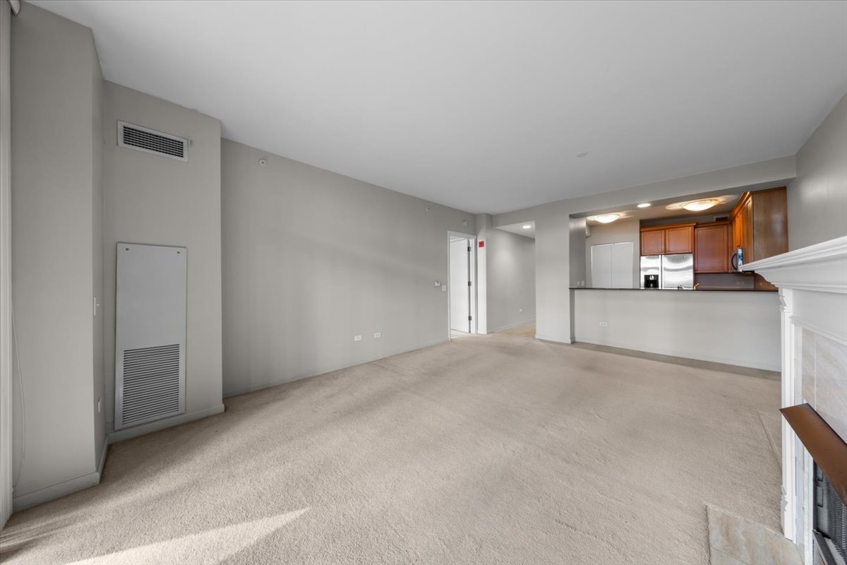 530 N LAKE SHORE Drive Unit: 902