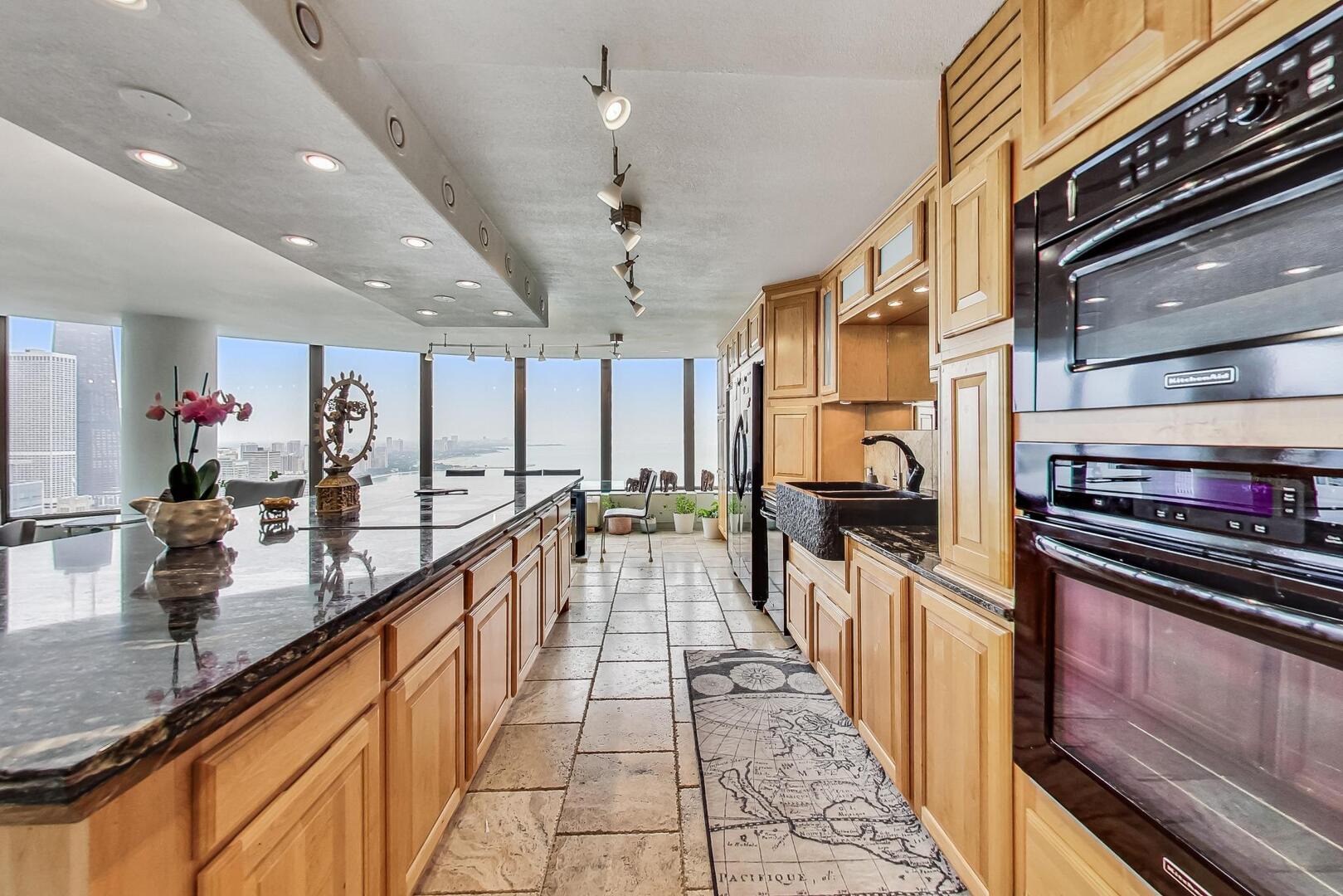 505 N Lake Shore Drive Unit: 5302