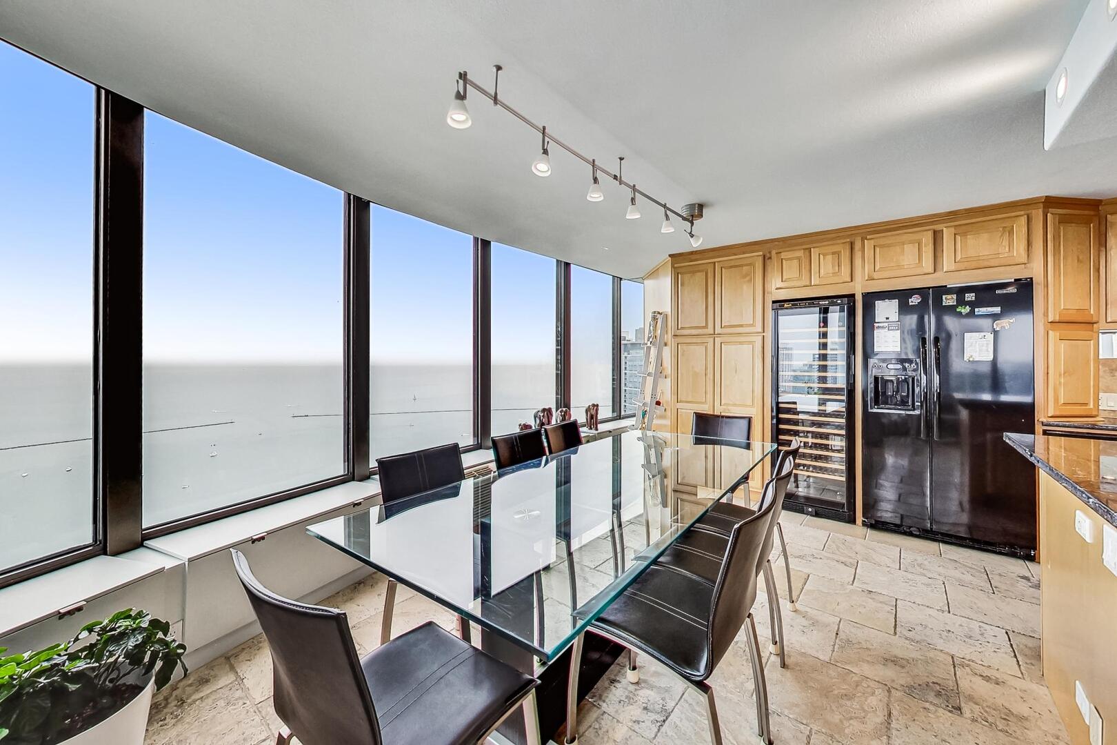 505 N Lake Shore Drive Unit: 5302