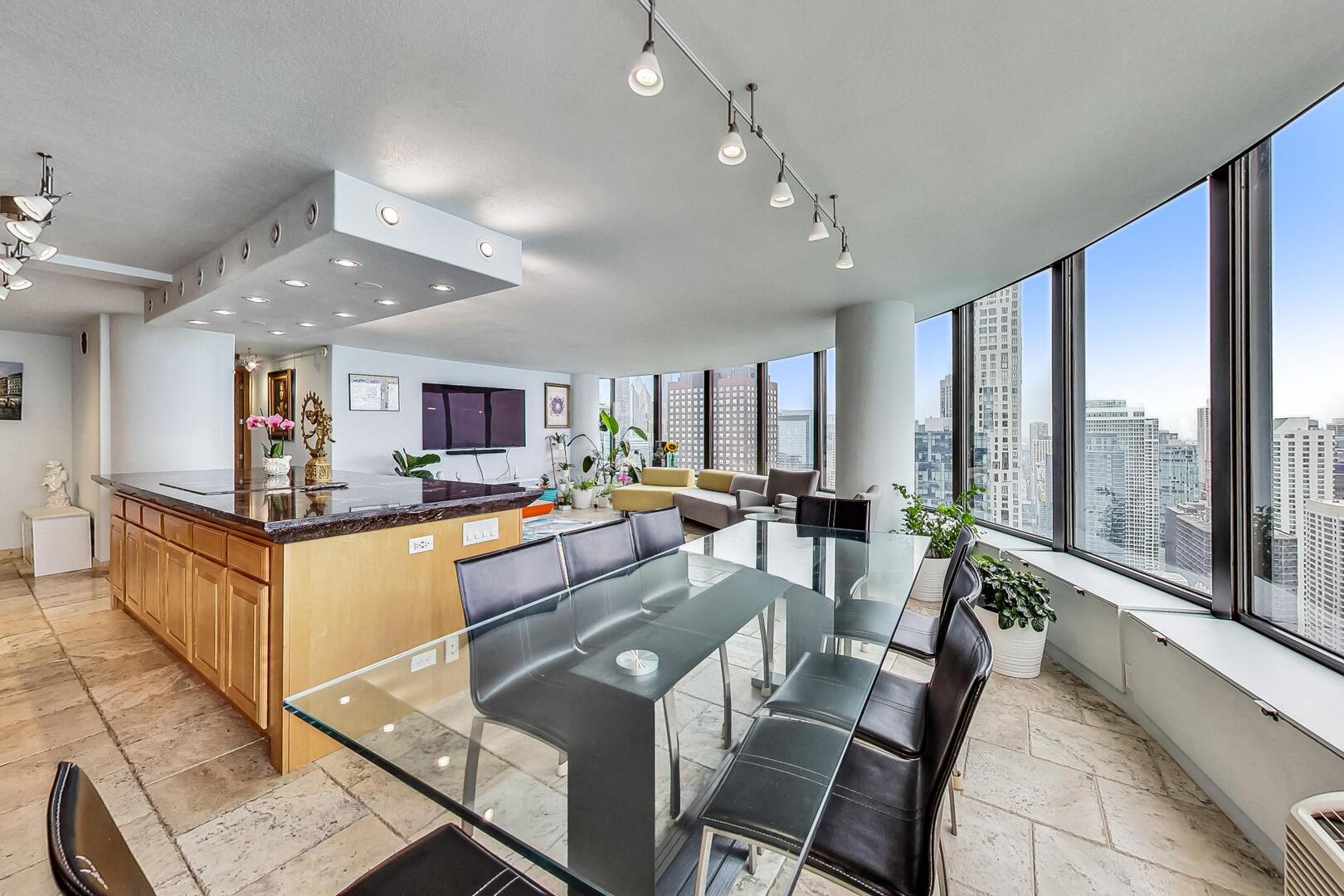 505 N Lake Shore Drive Unit: 5302