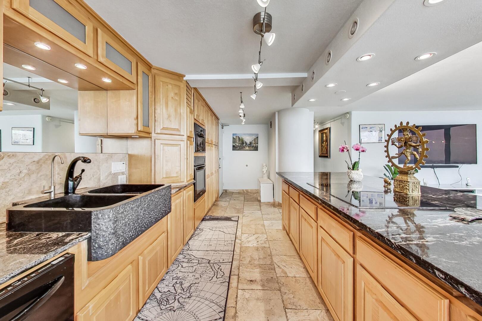 505 N Lake Shore Drive Unit: 5302