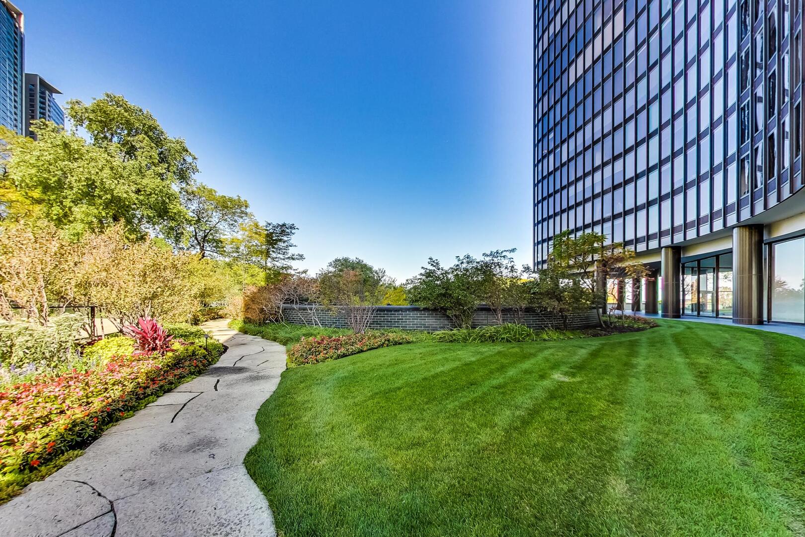 505 N Lake Shore Drive Unit: 5302