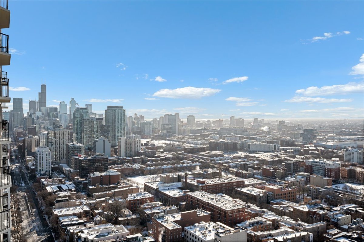 1560 N Sandburg Terrace Unit: 4011J