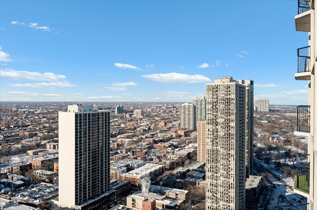 1560 N Sandburg Terrace Unit: 4011J