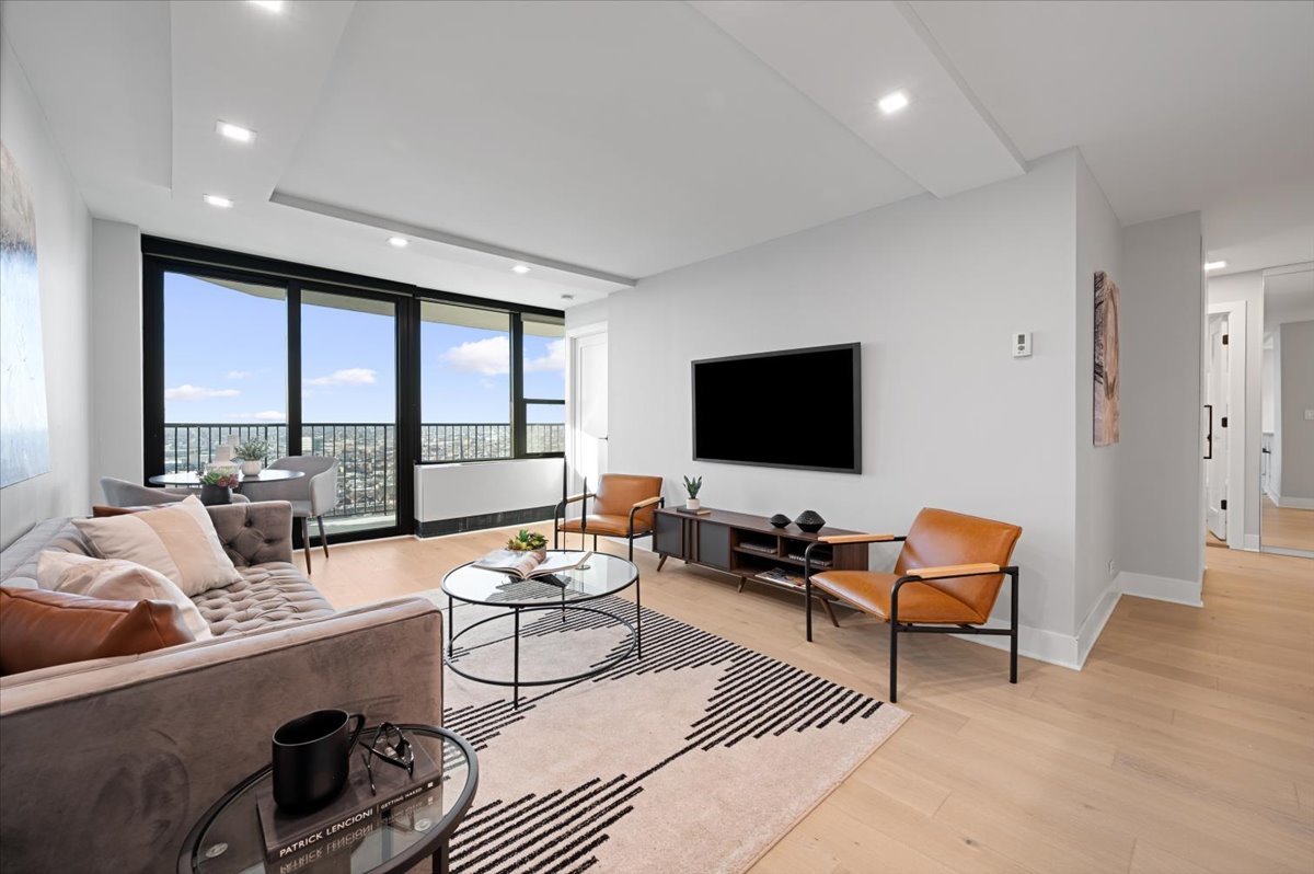 1560 N Sandburg Terrace Unit: 4011J