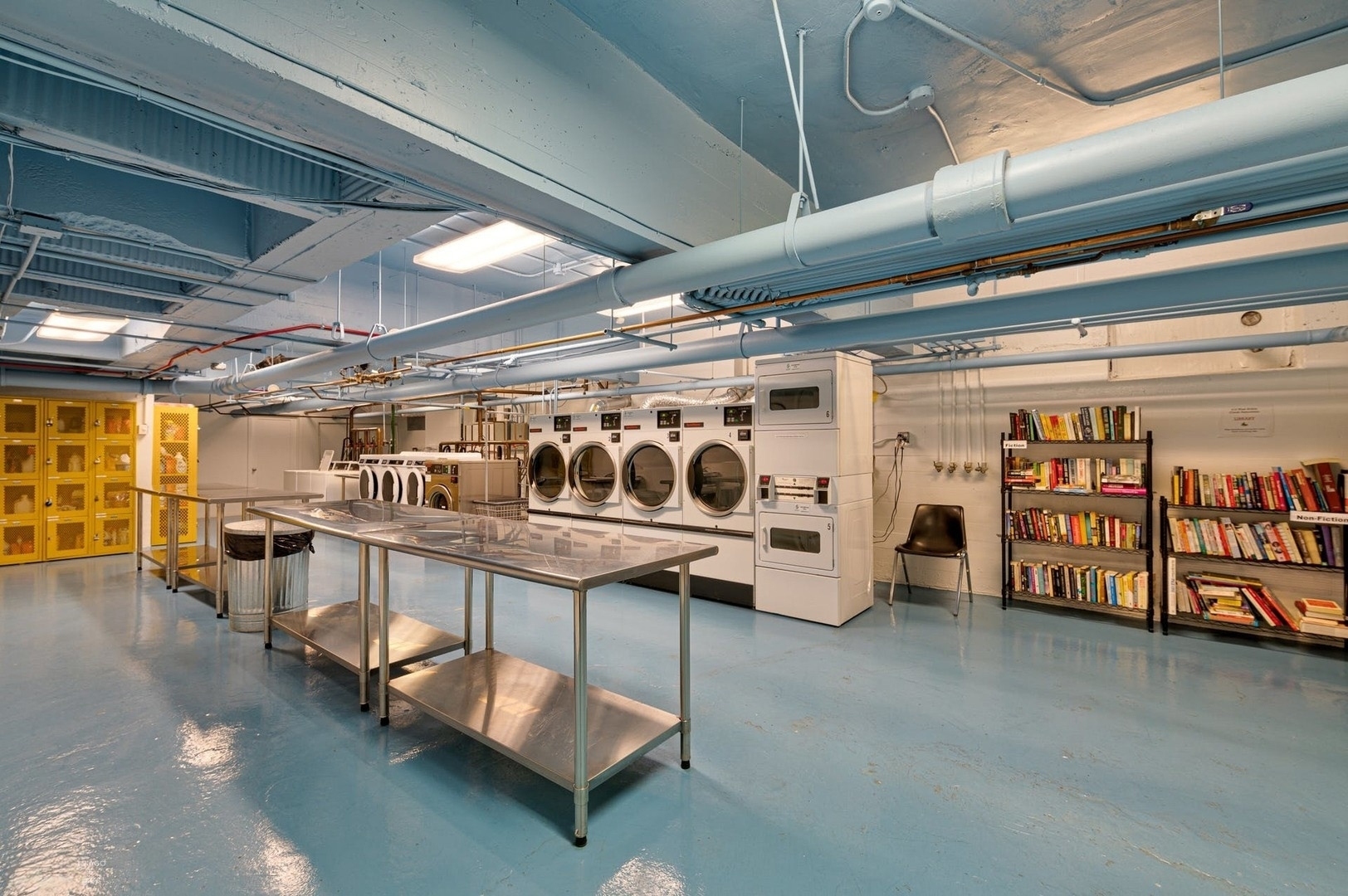 415 W ALDINE Avenue Unit: 9C