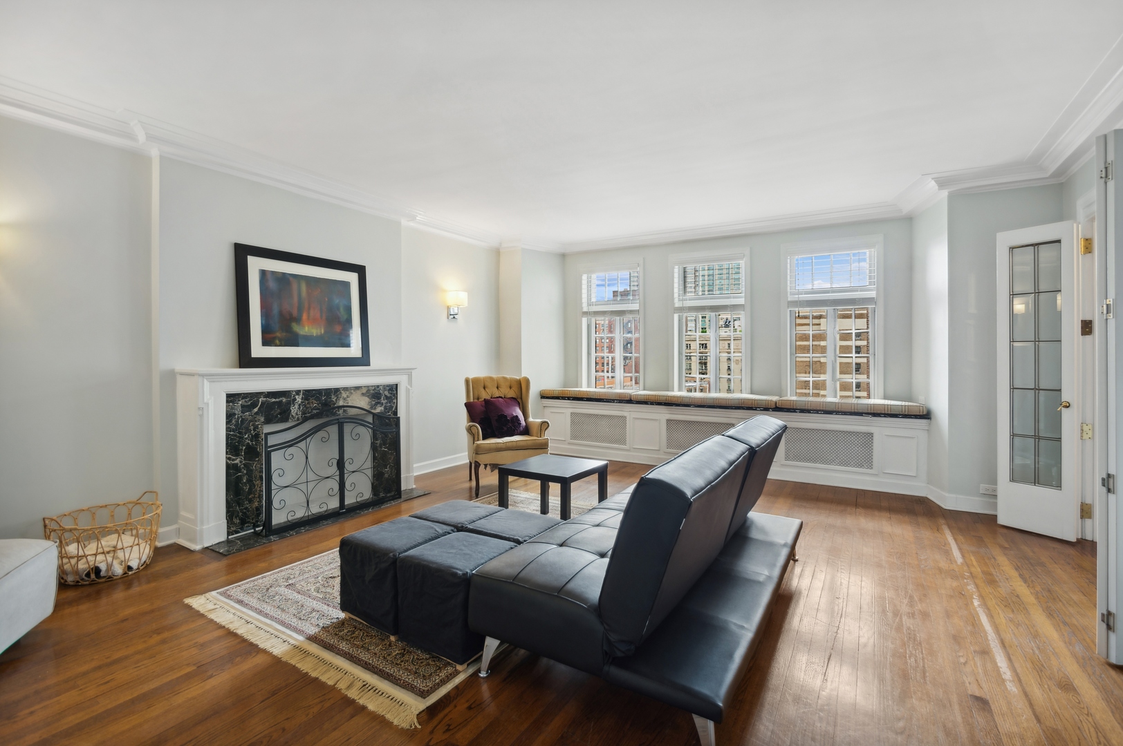 415 W ALDINE Avenue Unit: 9C