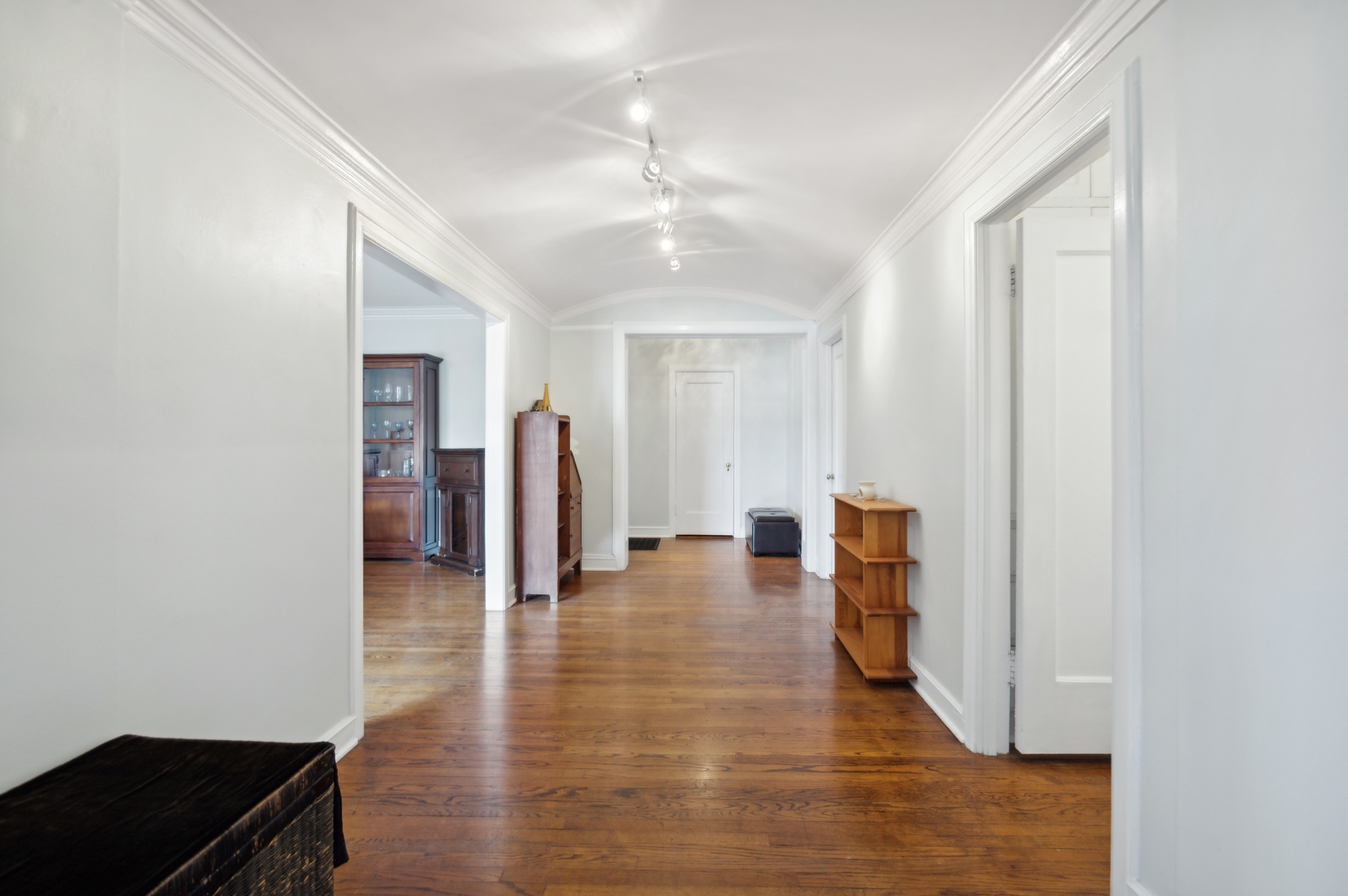 415 W ALDINE Avenue Unit: 9C