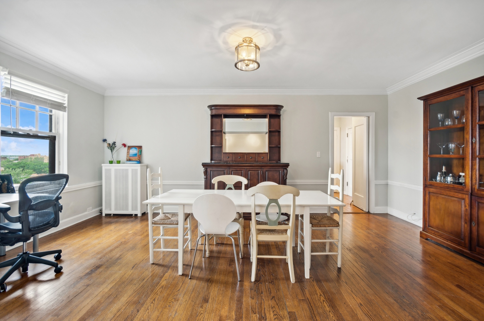 415 W ALDINE Avenue Unit: 9C