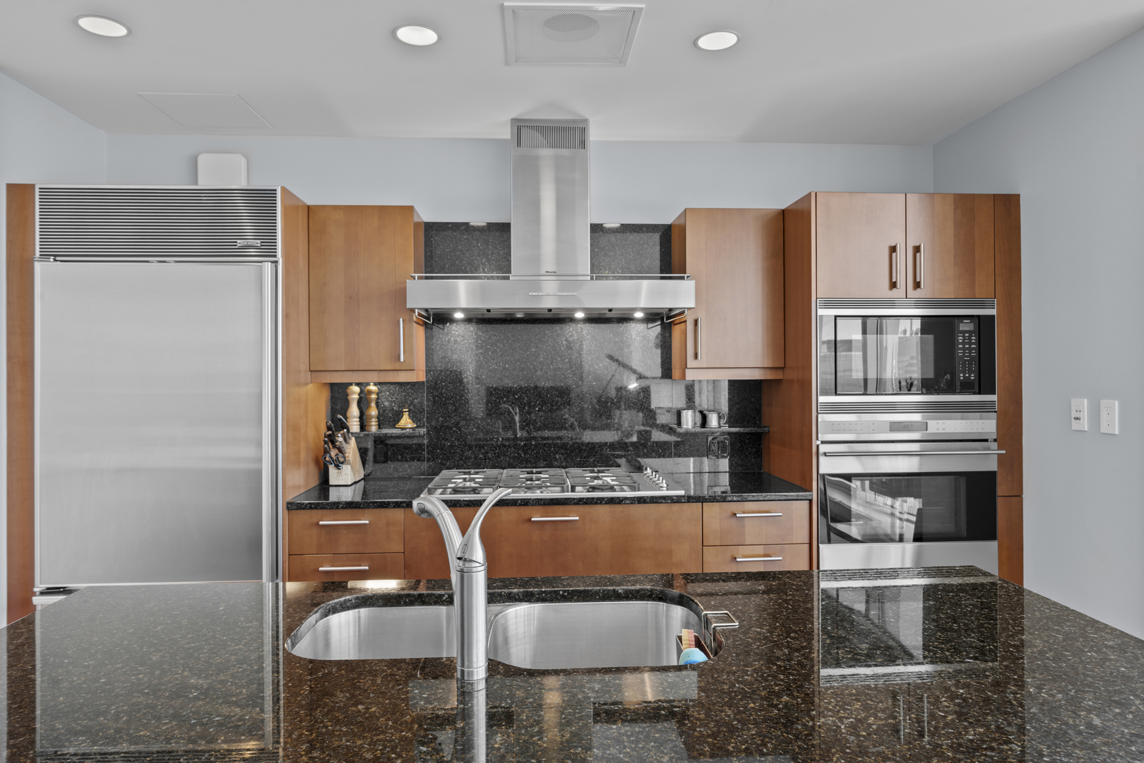 401 N Wabash Avenue Unit: 37K