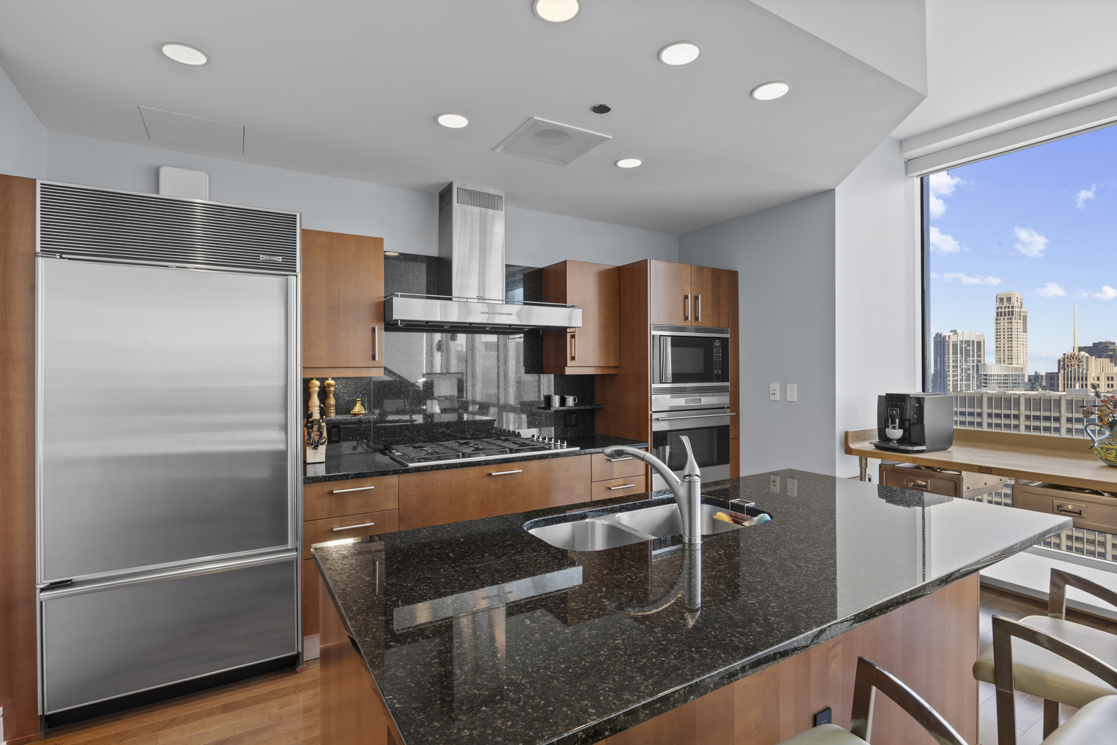 401 N Wabash Avenue Unit: 37K