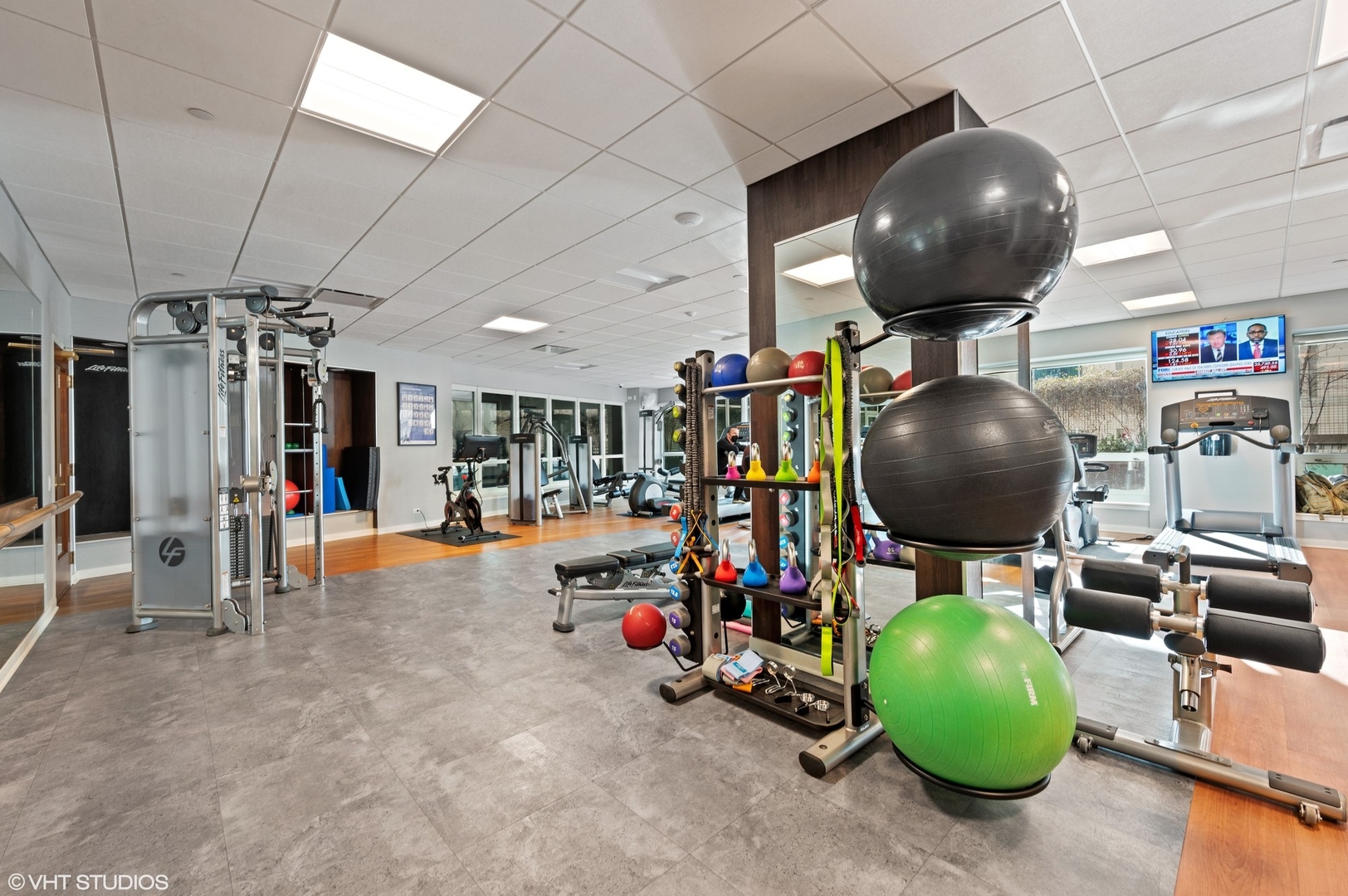 57 E Delaware Place Unit: 2805