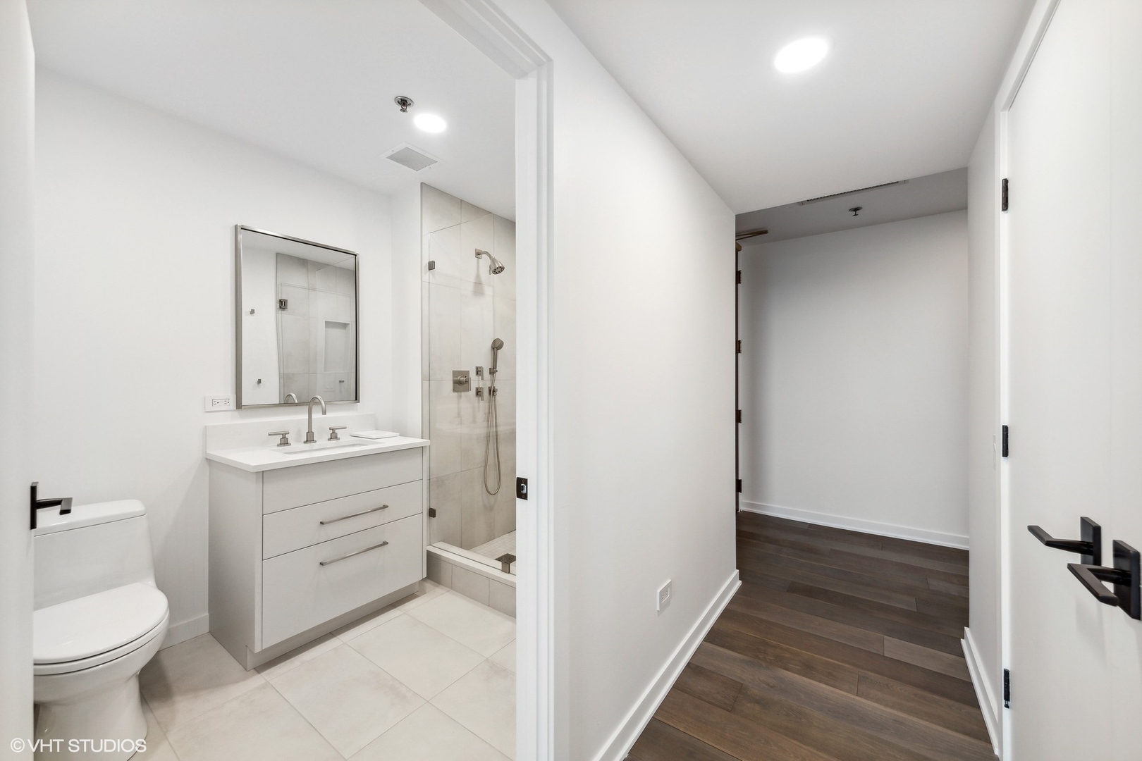 57 E Delaware Place Unit: 2805