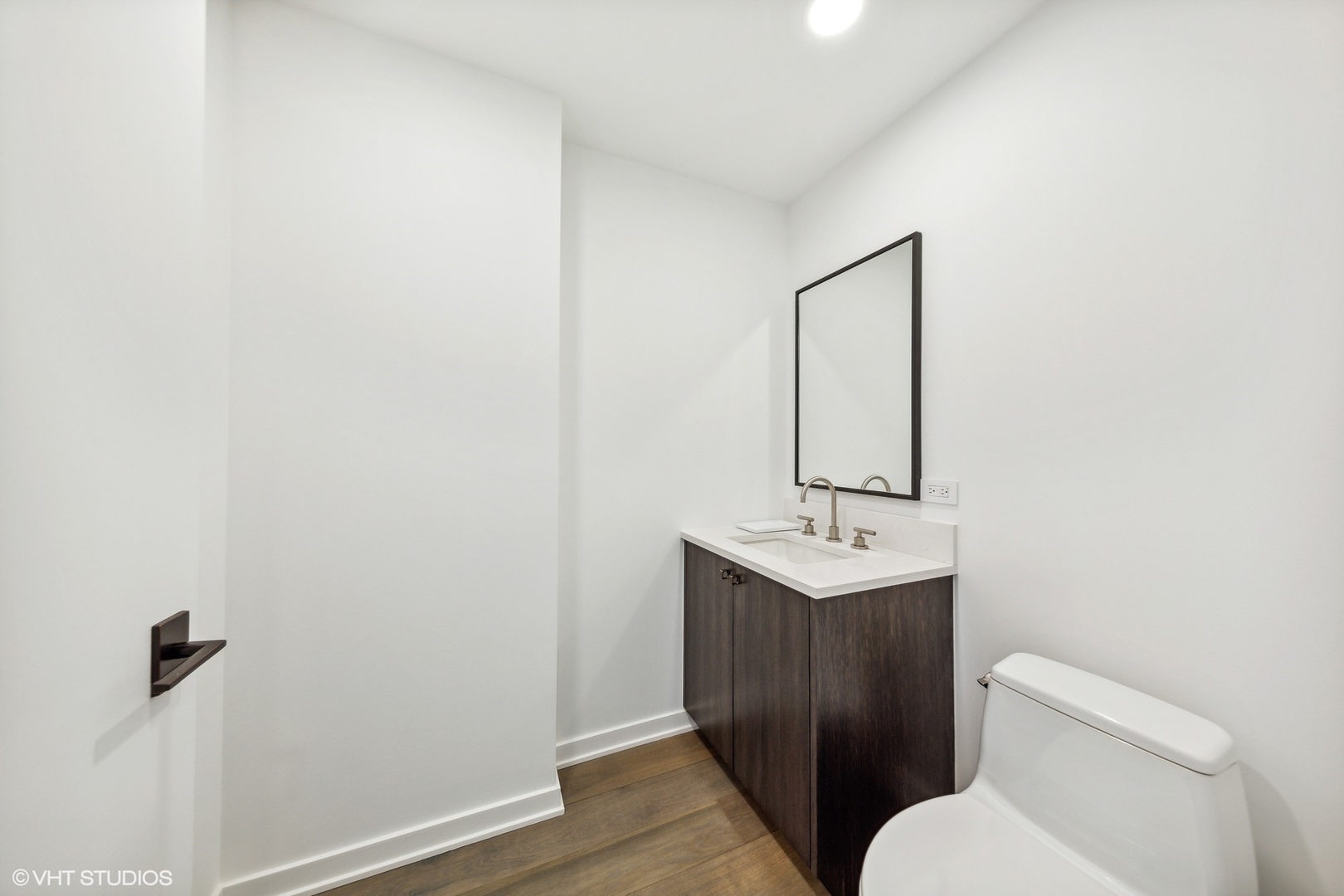 57 E Delaware Place Unit: 2805