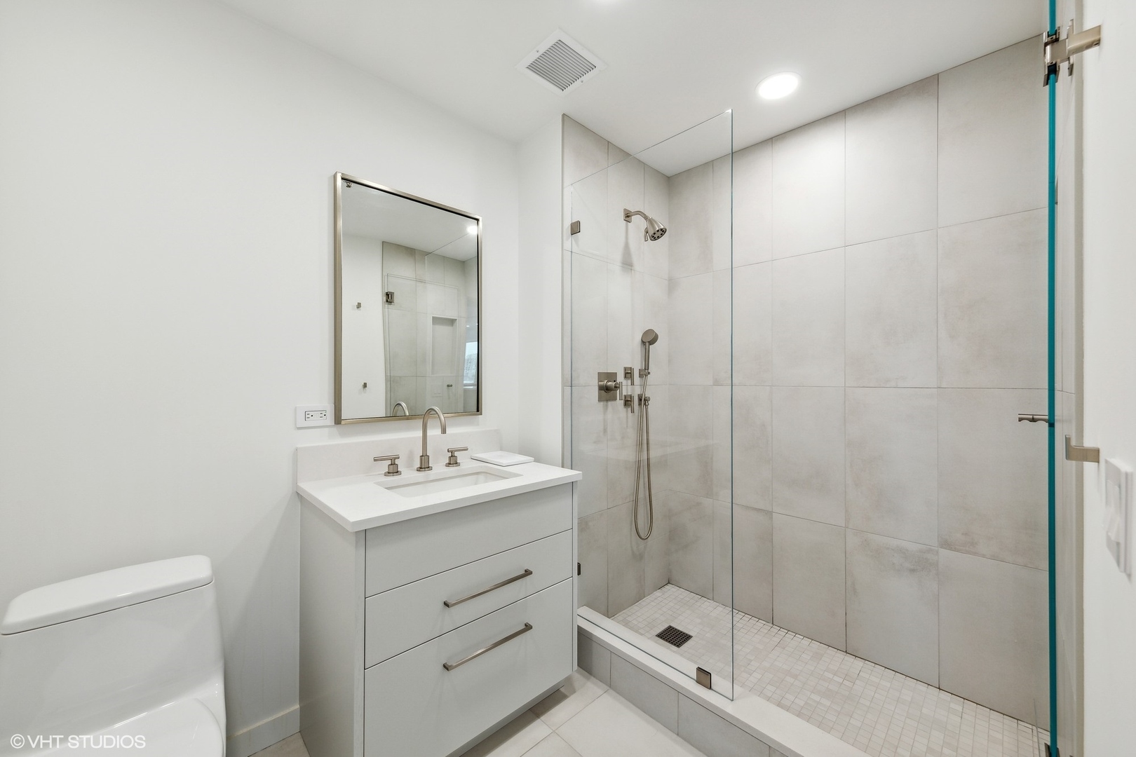57 E Delaware Place Unit: 2805