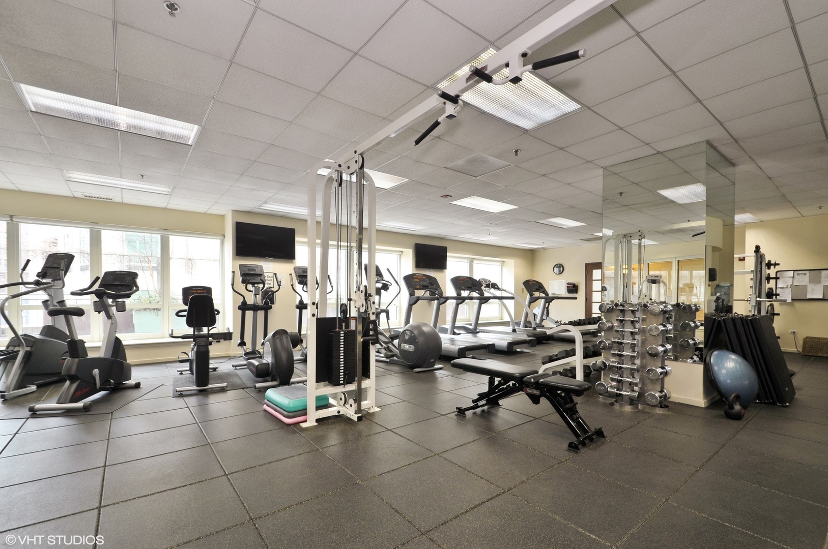 57 E Delaware Place Unit: 2805