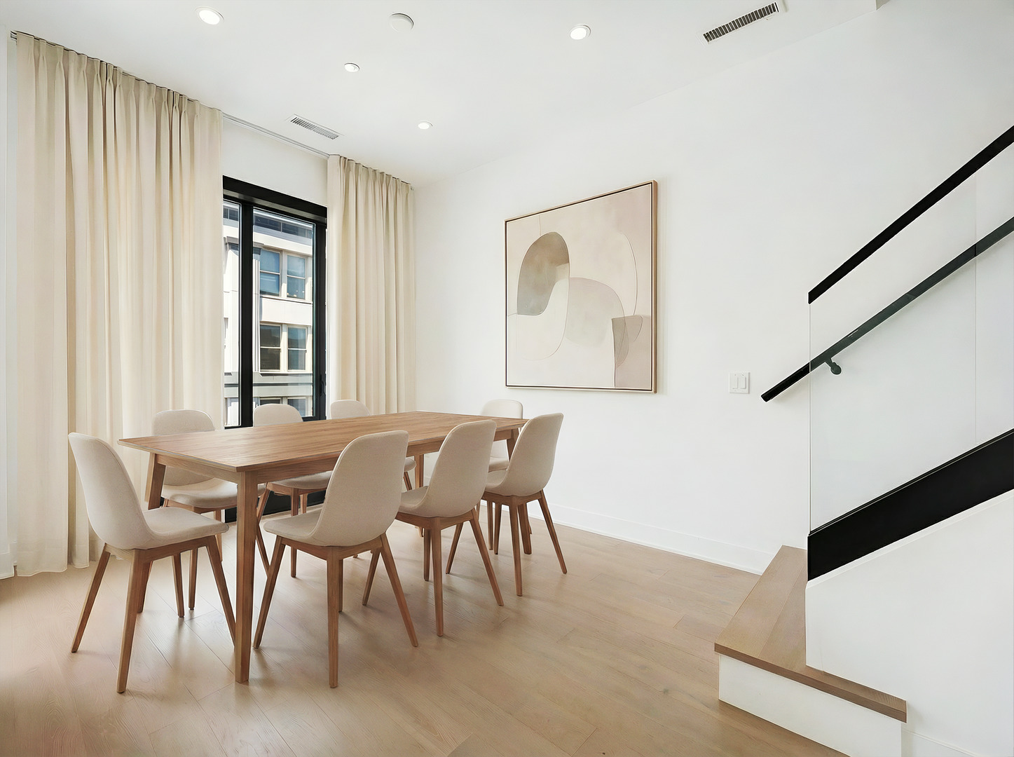 305 S Racine Avenue Unit: PHD