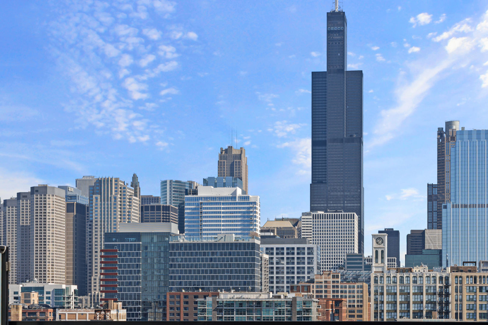 305 S Racine Avenue Unit: PHD