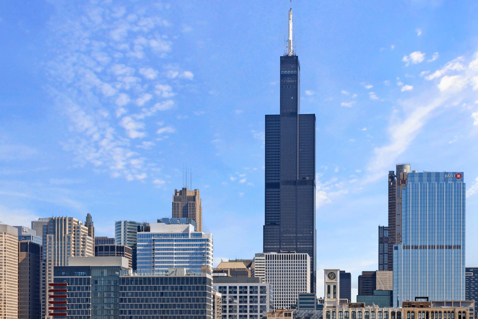 305 S Racine Avenue Unit: PHD