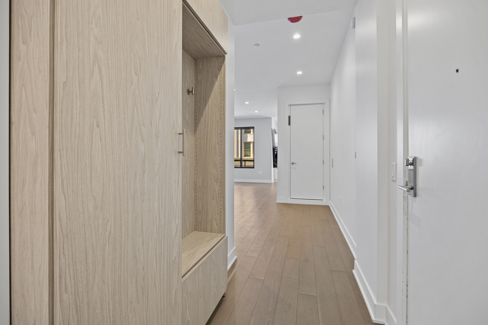 305 S Racine Avenue Unit: PHD