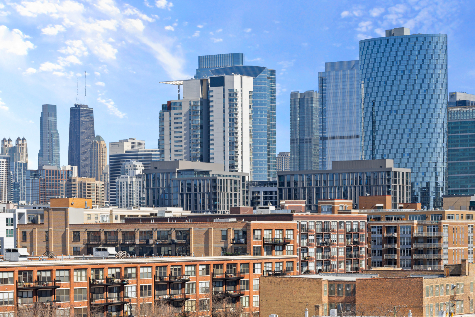 305 S Racine Avenue Unit: PHD