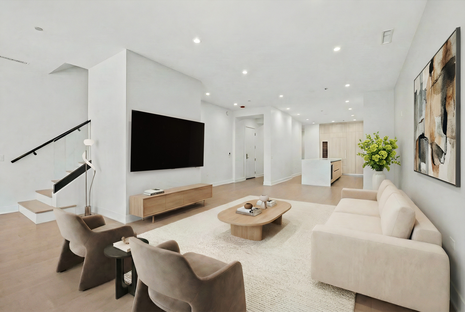 305 S Racine Avenue Unit: PHD