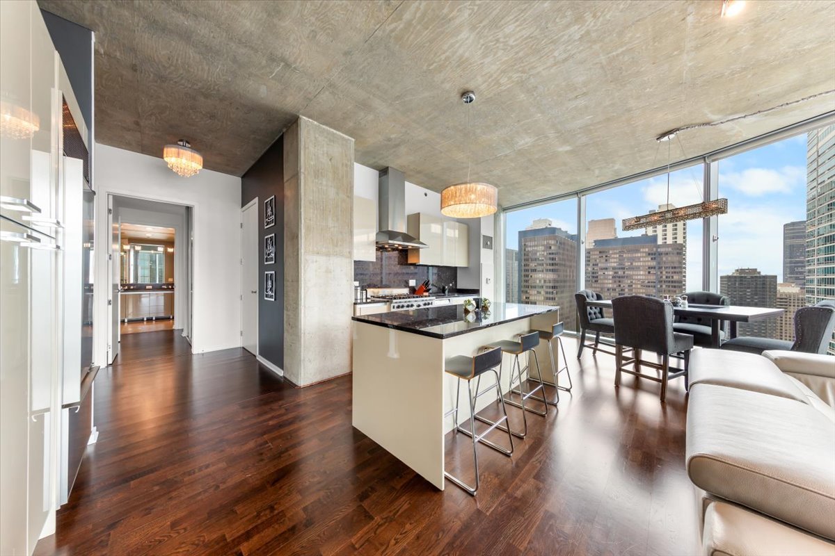 600 N FAIRBANKS Court Unit: 3301