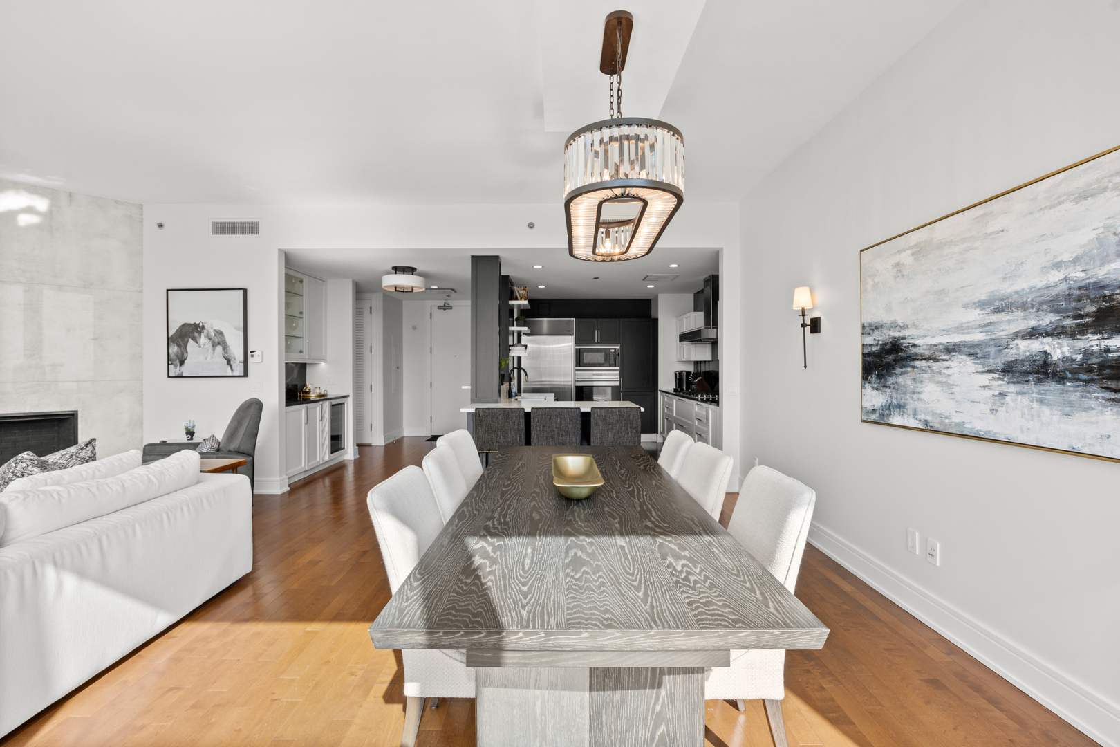 401 N Wabash Avenue Unit: 31J