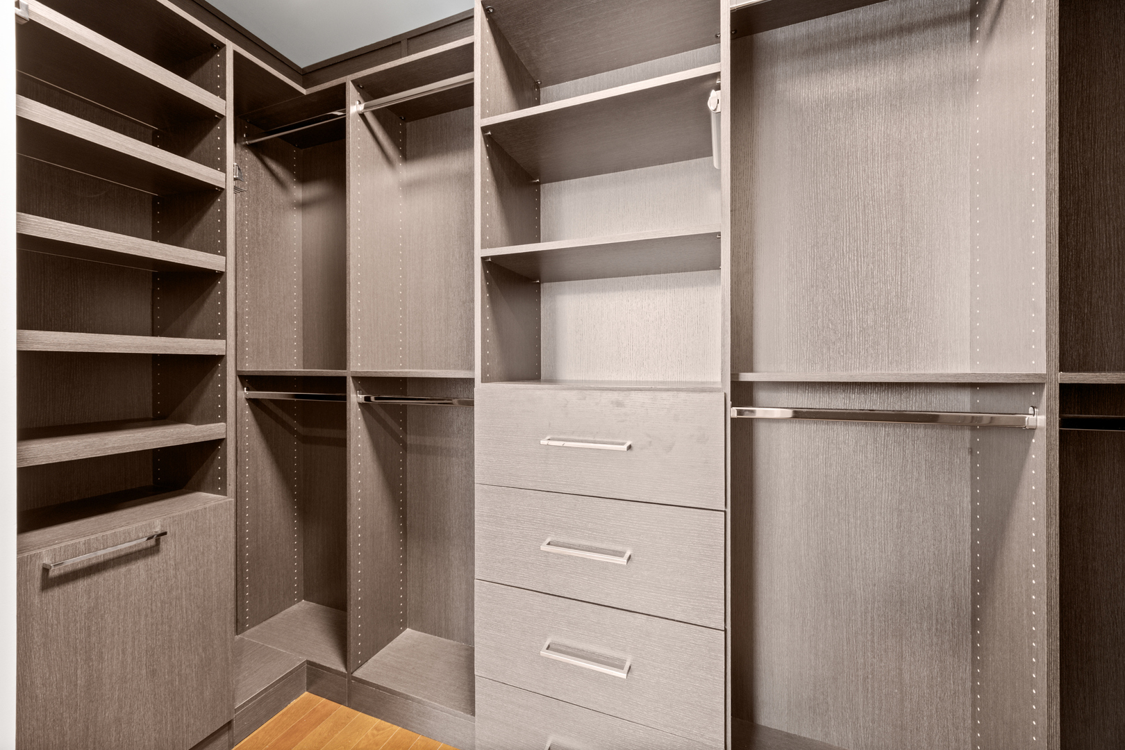 401 N Wabash Avenue Unit: 31J