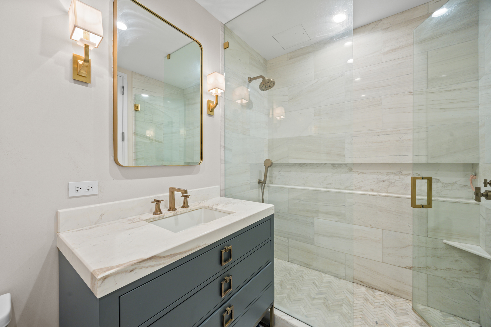 401 N Wabash Avenue Unit: 31J