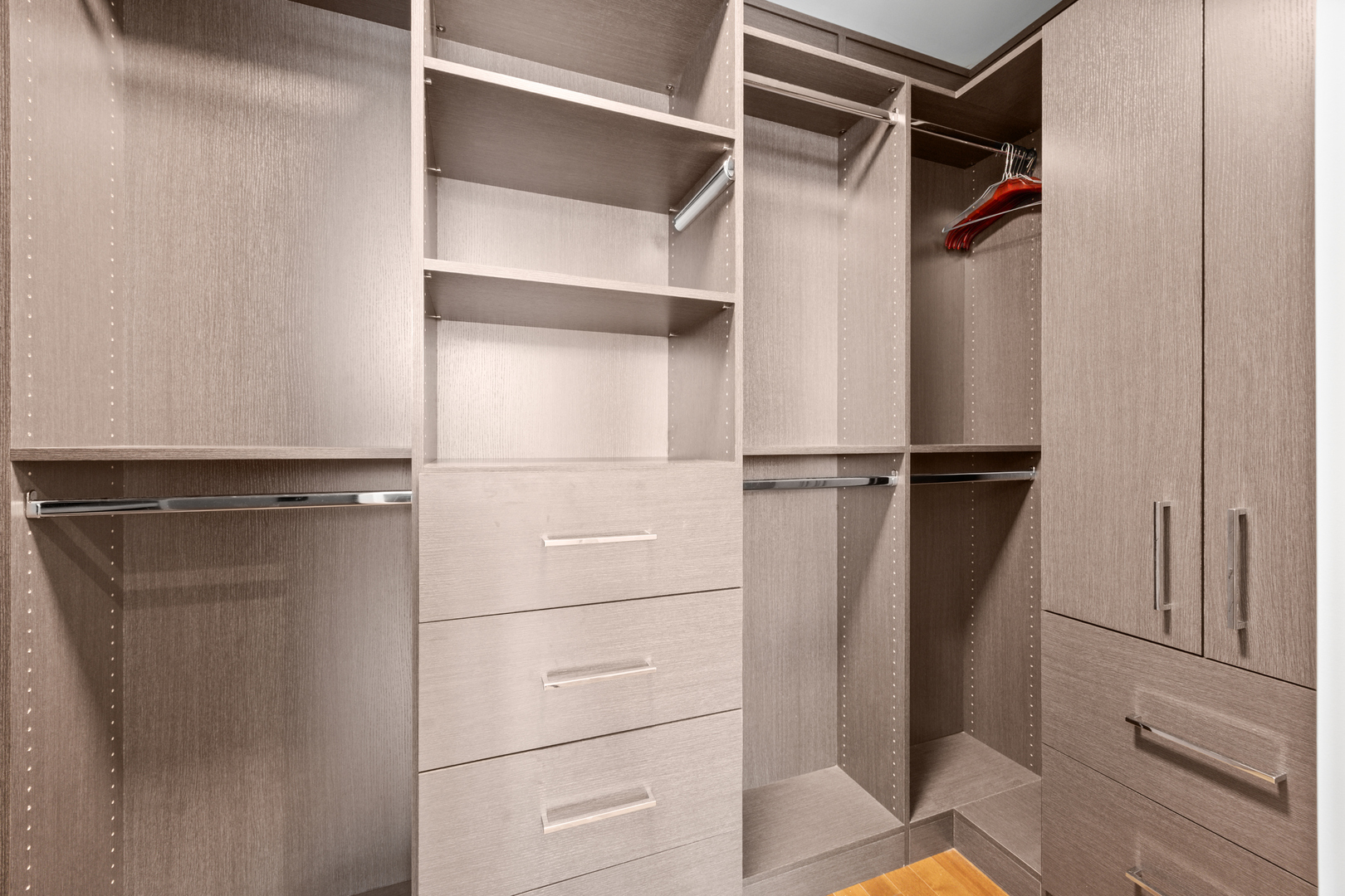 401 N Wabash Avenue Unit: 31J