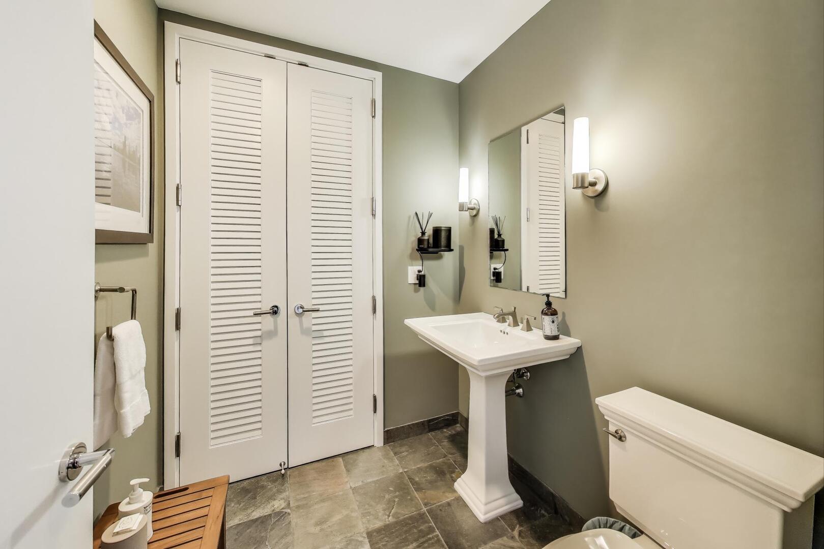 401 N Wabash Avenue Unit: 57C