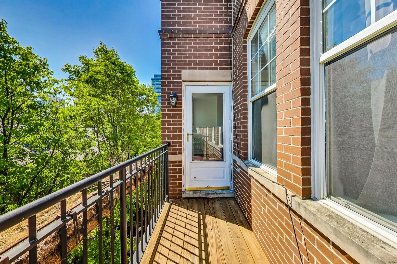 301 W GOETHE Street Unit: 304C