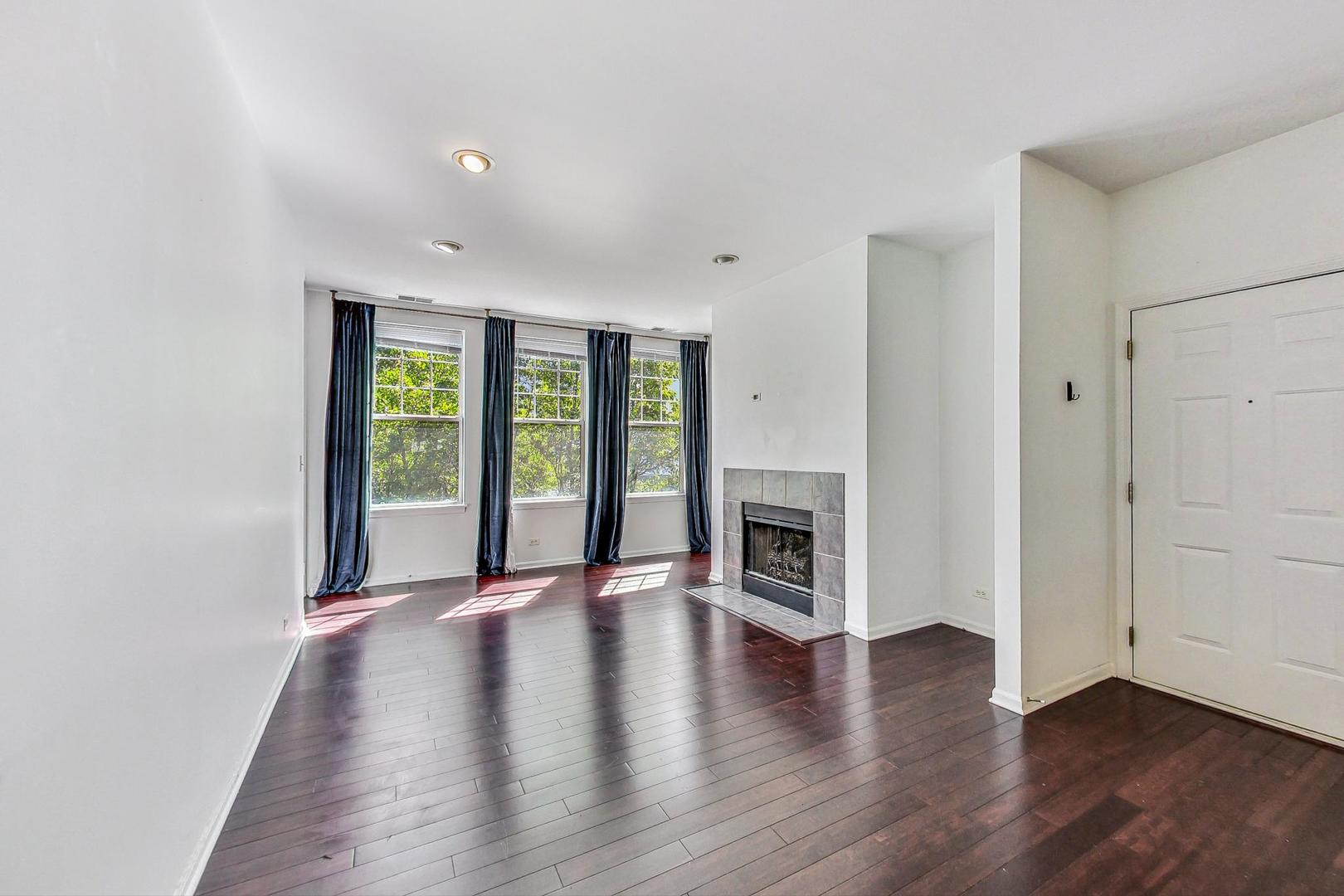 301 W GOETHE Street Unit: 304C